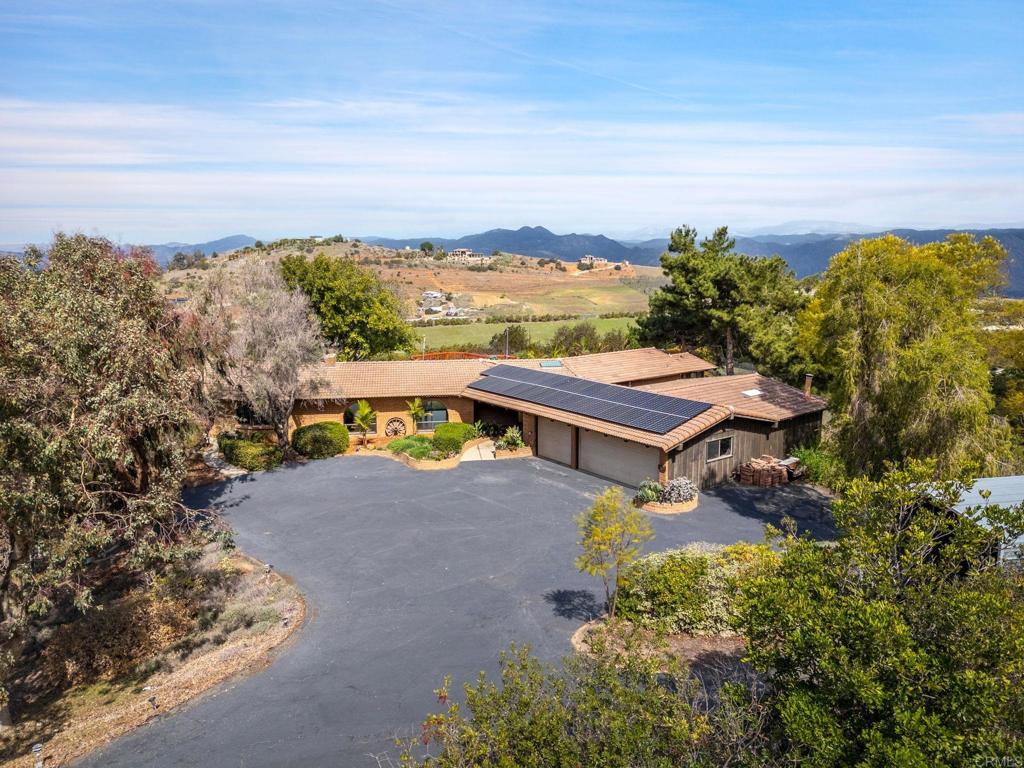 15735 Highland Valley Road Escondido, CA 92025 - Photo 8 of 50