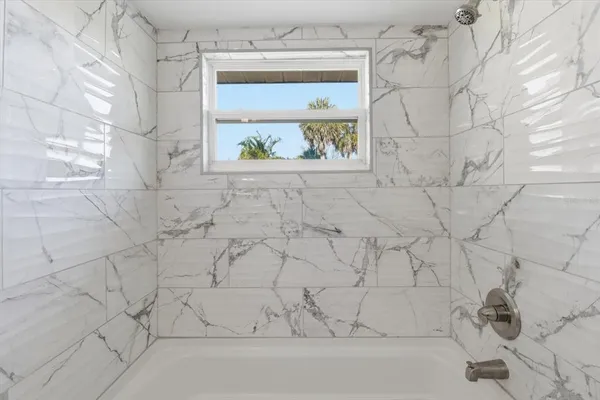 $170,000 | 11372 West Bayshore Drive, Crystal River, FL 34429