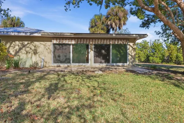 $170,000 | 11372 West Bayshore Drive, Crystal River, FL 34429