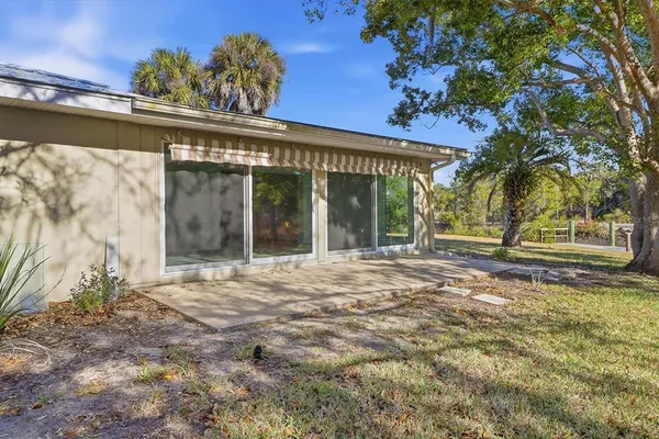 $170,000 | 11372 West Bayshore Drive, Crystal River, FL 34429