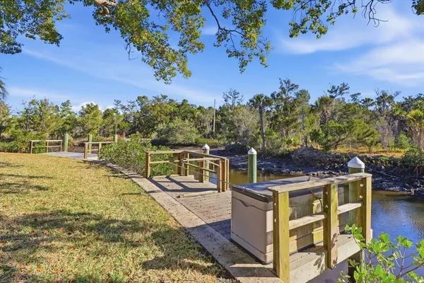 $170,000 | 11372 West Bayshore Drive, Crystal River, FL 34429