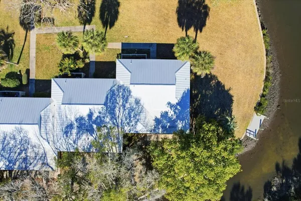 $170,000 | 11372 West Bayshore Drive, Crystal River, FL 34429