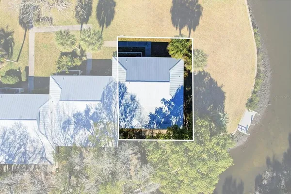 $170,000 | 11372 West Bayshore Drive, Crystal River, FL 34429