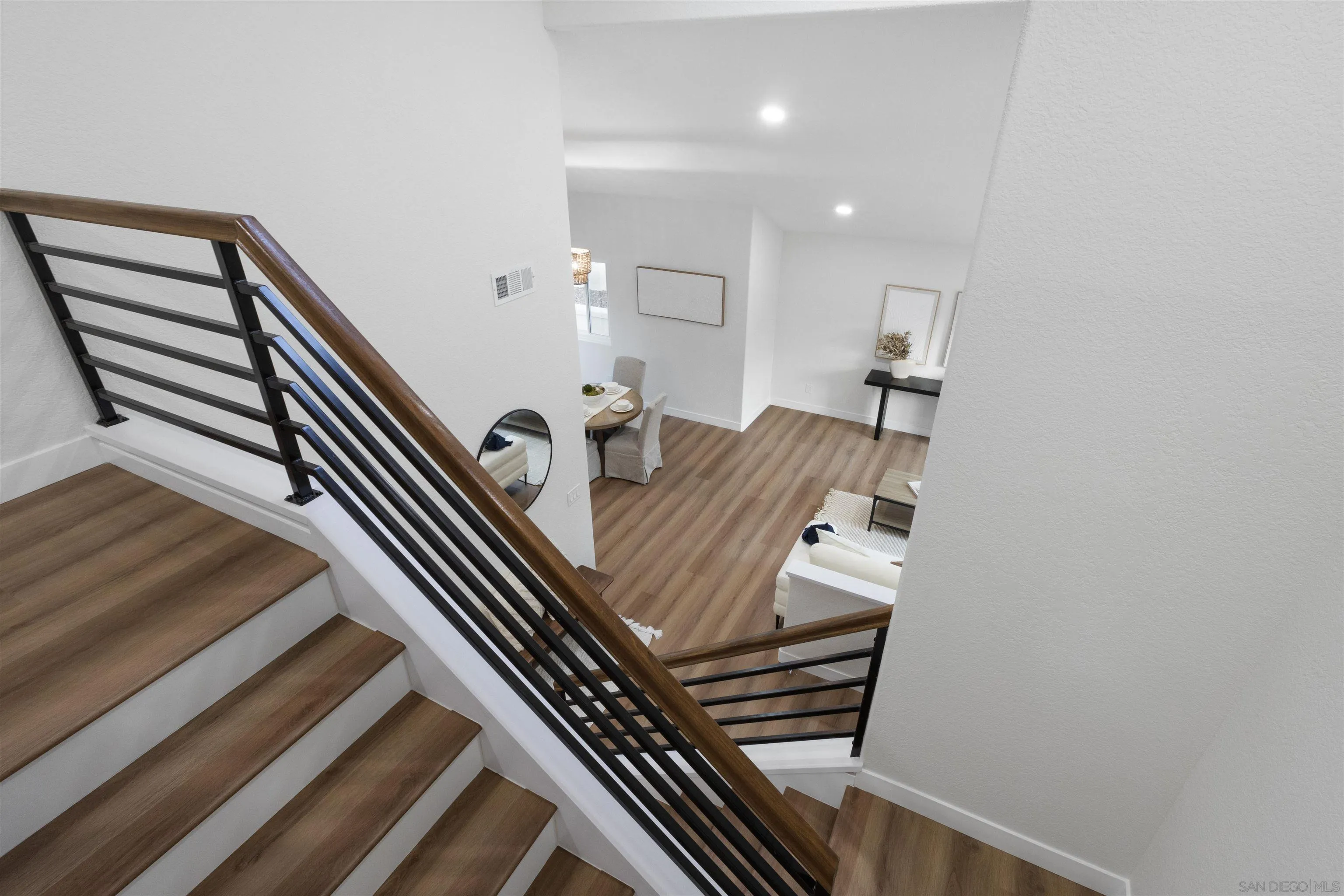 4350 Point Reyes Court Carlsbad, CA 92010 - Photo 25 of 33 a view of an entryway with a workspace