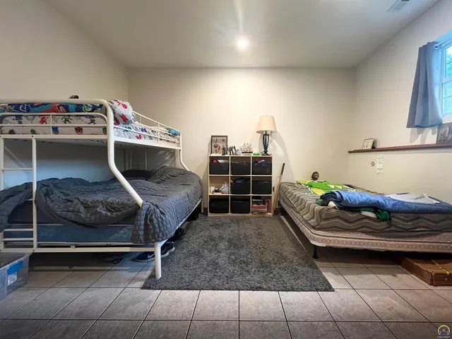 $438,000 | 1224 Pawnee Drive, St. Marys, KS 66536