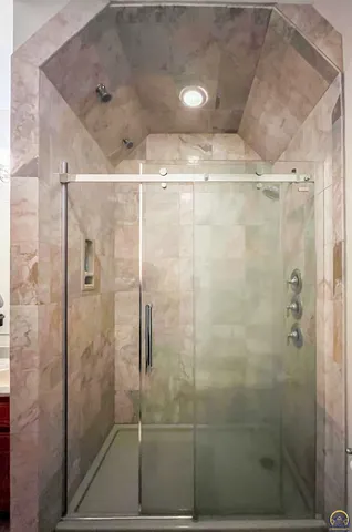 $438,000 | 1224 Pawnee Drive, St. Marys, KS 66536