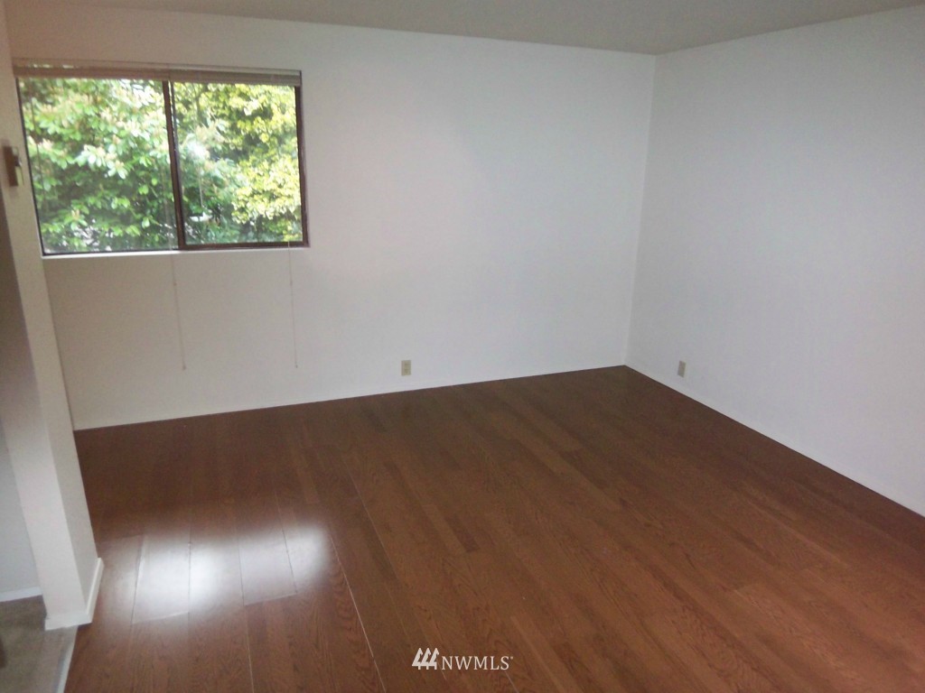751 North 86th Street Seattle, WA 98103 - Photo 16 of 21 Gallery Image 16