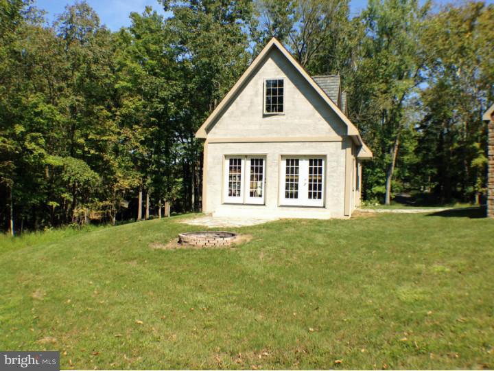 1641 Mill Road Furlong, PA 18925 - Photo 25 of 25 Garage