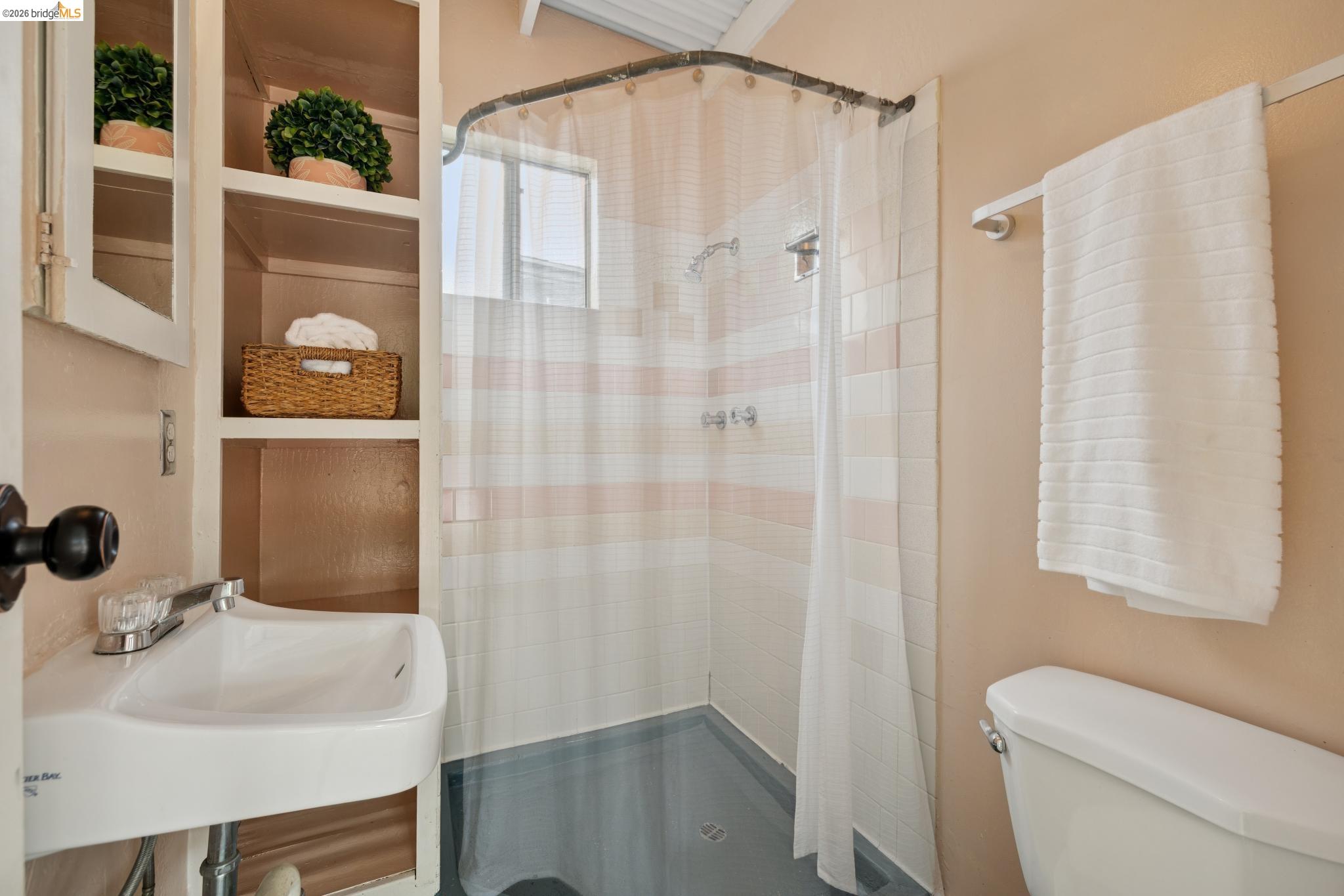 3323 Pinole Valley Road Pinole, CA 94564 - Photo 53 of 67 Gallery Image 53