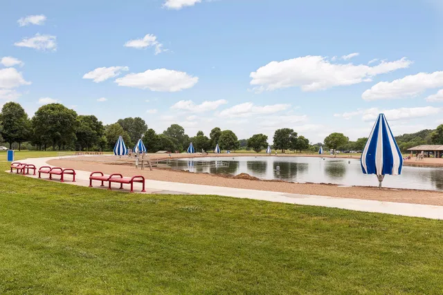 $425,000 | 9597 4th Street North, Lake Elmo, MN 55042