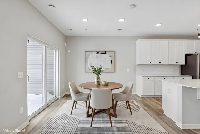 $425,000 | 9597 4th Street North, Lake Elmo, MN 55042