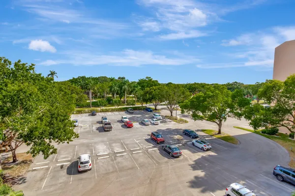 $1,750 | 14623 Bonaire Boulevard, Unit 502, Delray Beach, FL 33446