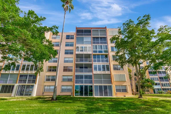 $1,750 | 14623 Bonaire Boulevard, Unit 502, Delray Beach, FL 33446