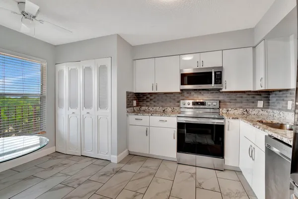 $1,750 | 14623 Bonaire Boulevard, Unit 502, Delray Beach, FL 33446