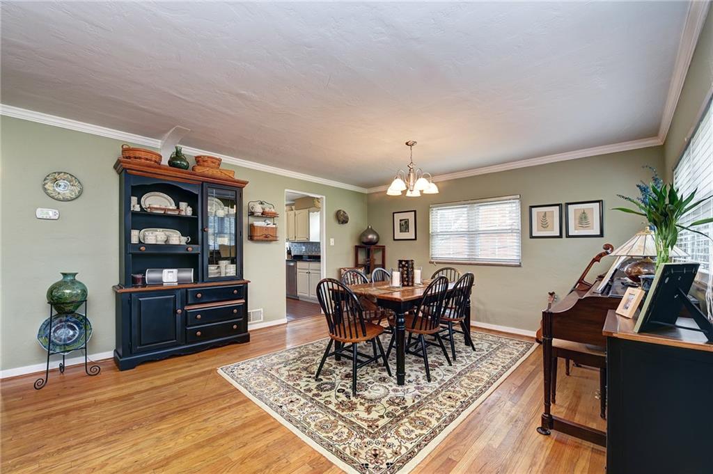1106 Girard Road Pittsburgh, PA 15227 - Photo 7 of 25 Gallery Image 7