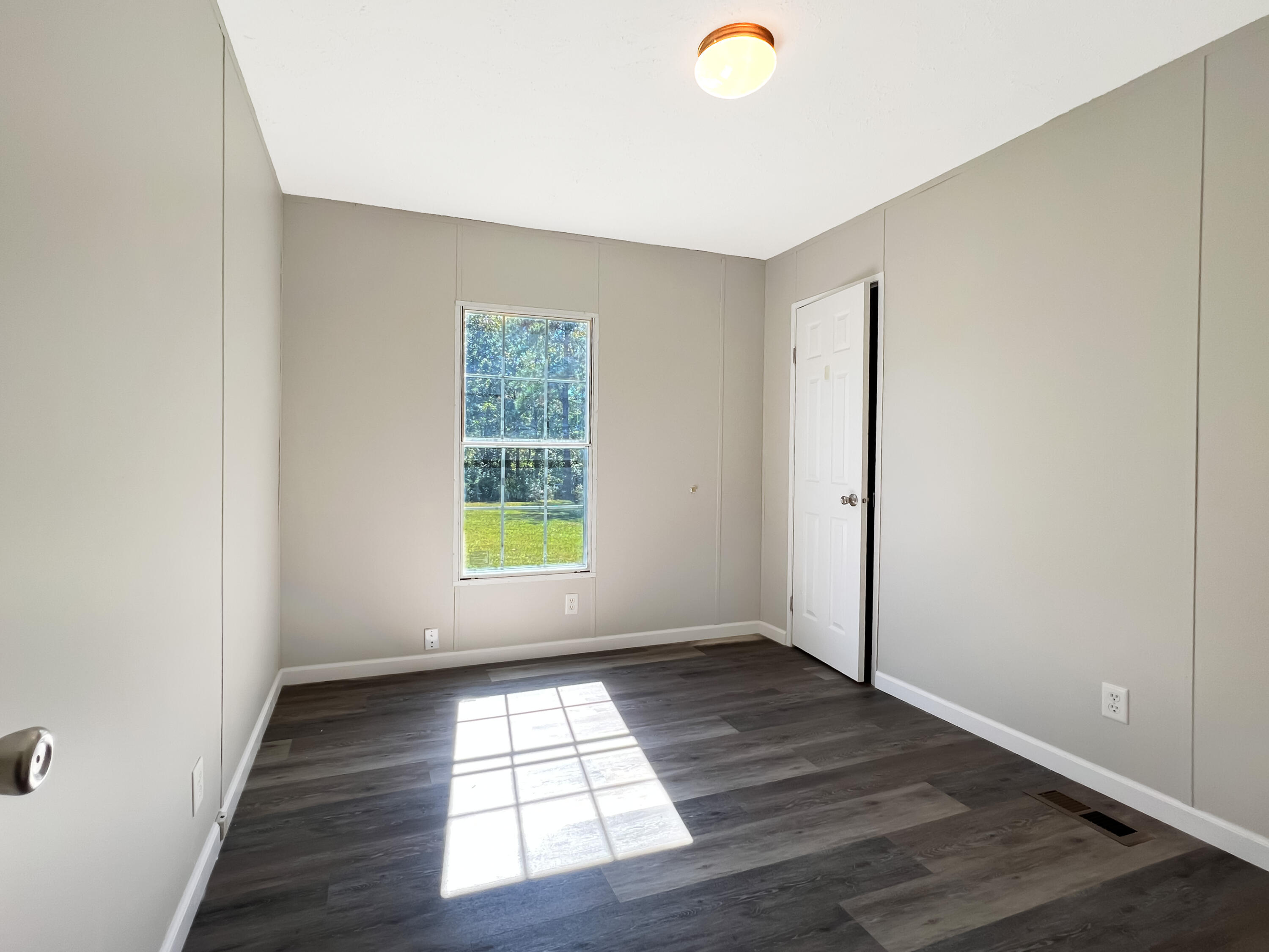 6082 Pleasant Grove Road Walterboro, SC 29488 - Photo 11 of 17 PGbed2