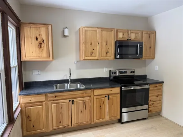 $1,375 | 414 Walnut Street, Elmira, NY 14901