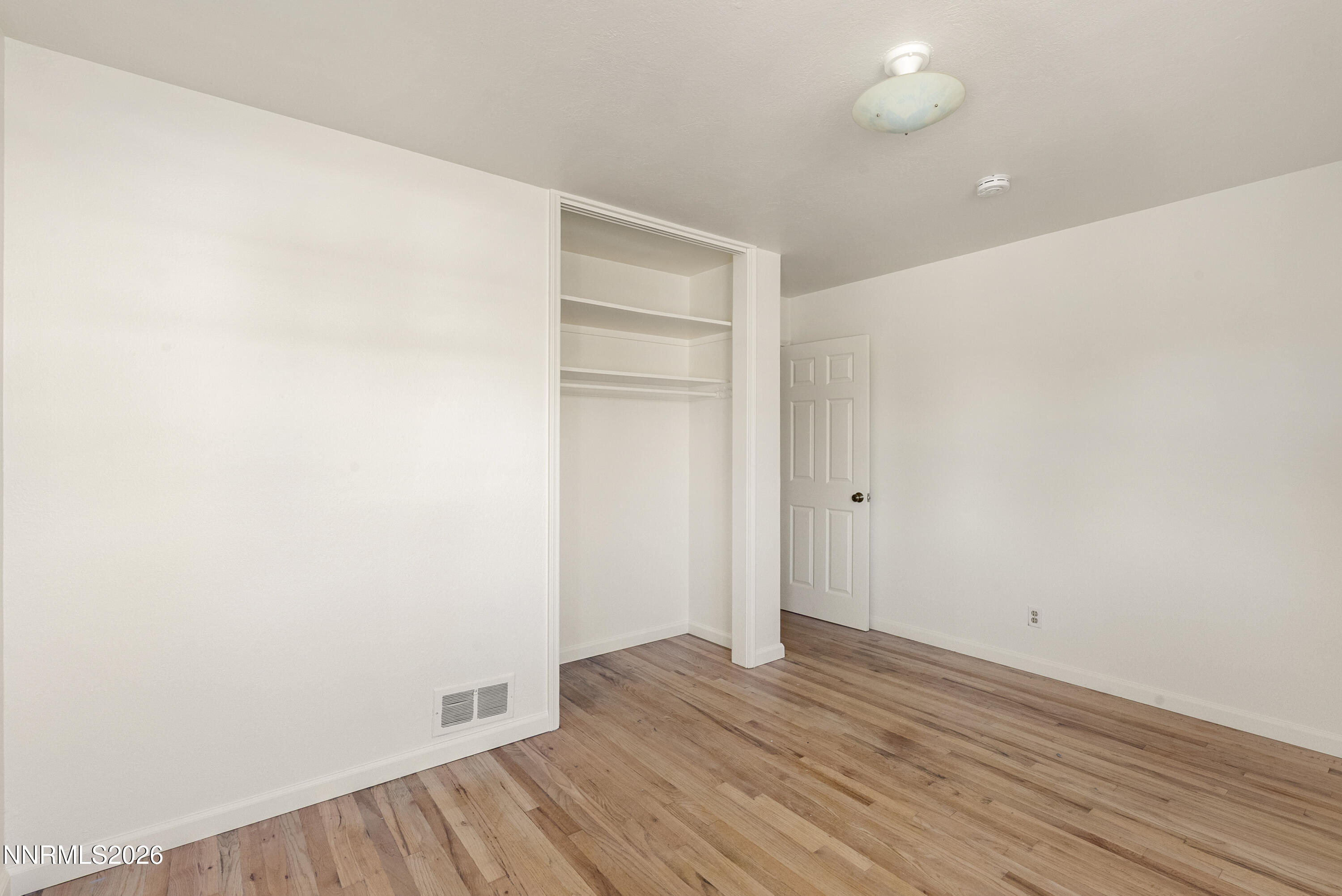 1060 Whitaker Drive Reno, NV 89503 - Photo 15 of 41 1060WhitakeDrive-25