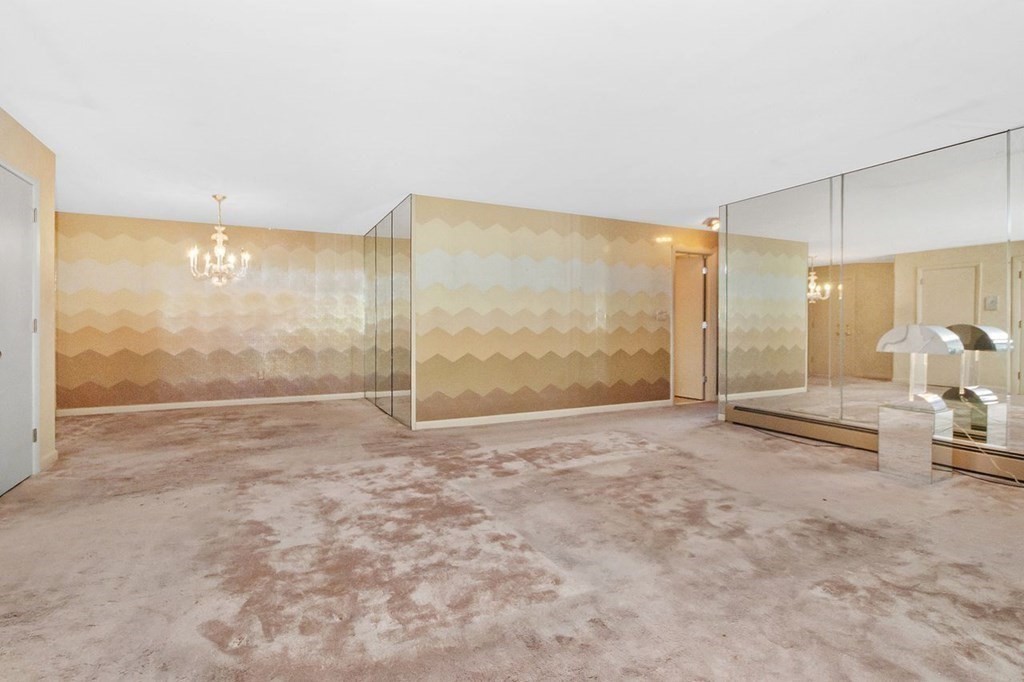55 Jacqueline Road, Unit 11 Waltham, MA 02452 - Photo 8 of 26 Gallery Image 8