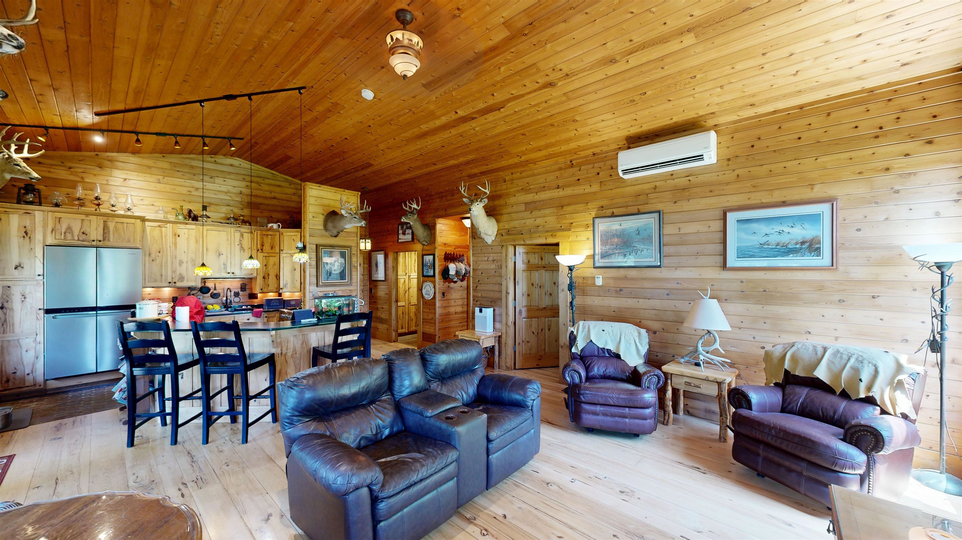 2839 Blair Road New Albin, IA 52160 - Photo 7 of 62