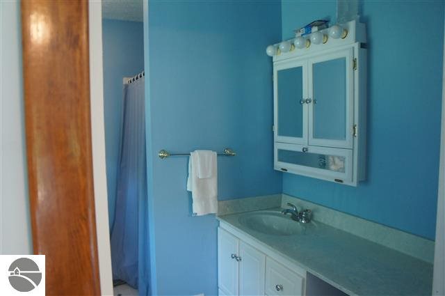 888 East River Road Traverse City, MI 49696 - Photo 17 of 39 1778640-16.JPG