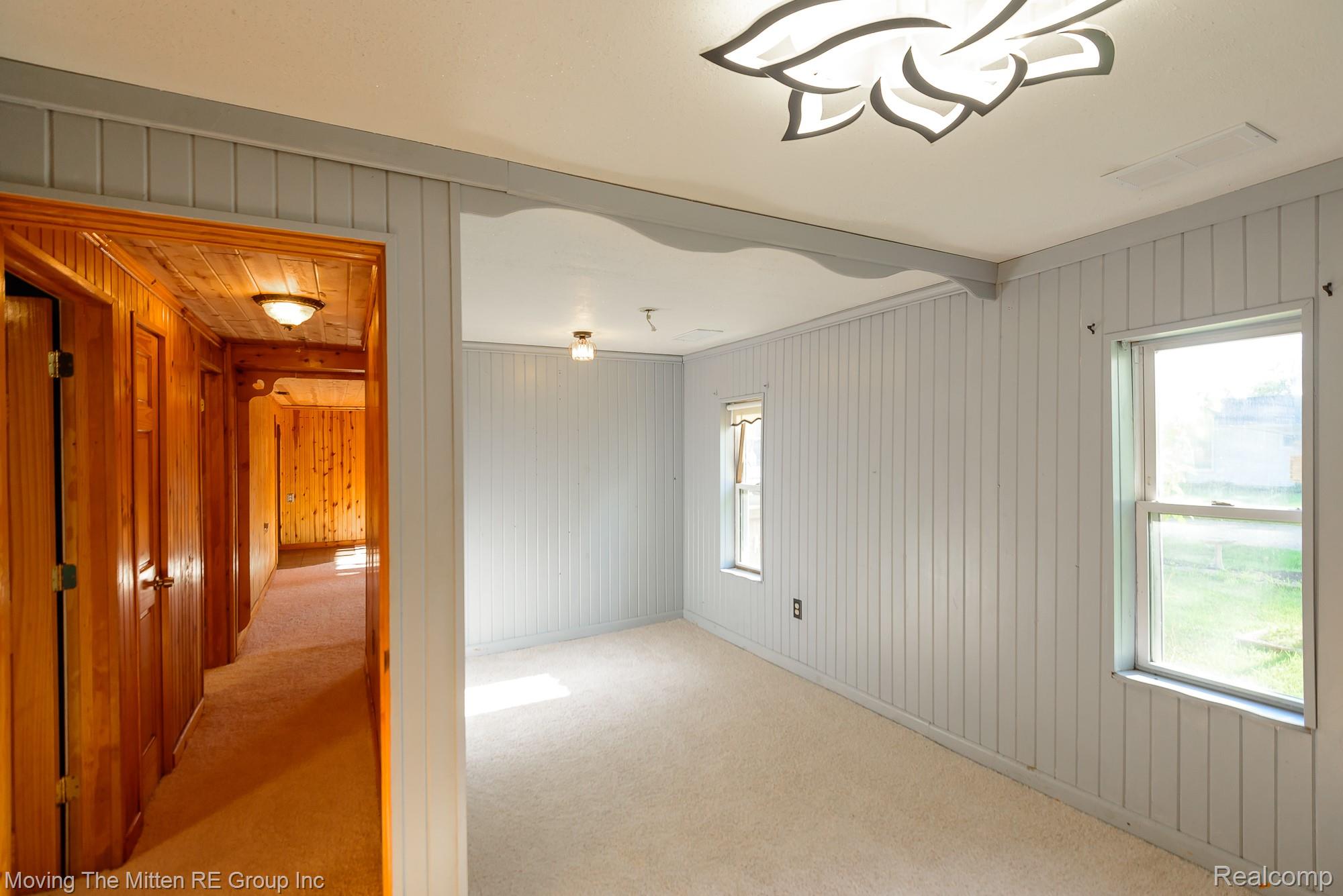 26247 Weigel Road New Boston, MI 48164 - Photo 15 of 30 15.jpg