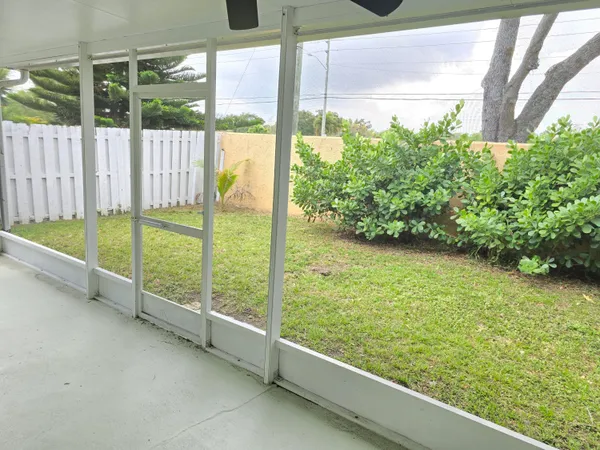 $3,200 | 1041 Fairfax Circle West, Boynton Beach, FL 33436