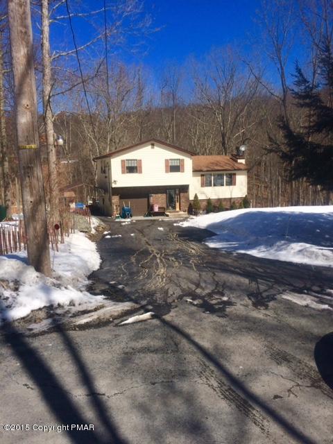 2222 Sparrow Road Bushkill, PA 18324 - Photo 1 of 30 front close.bmp