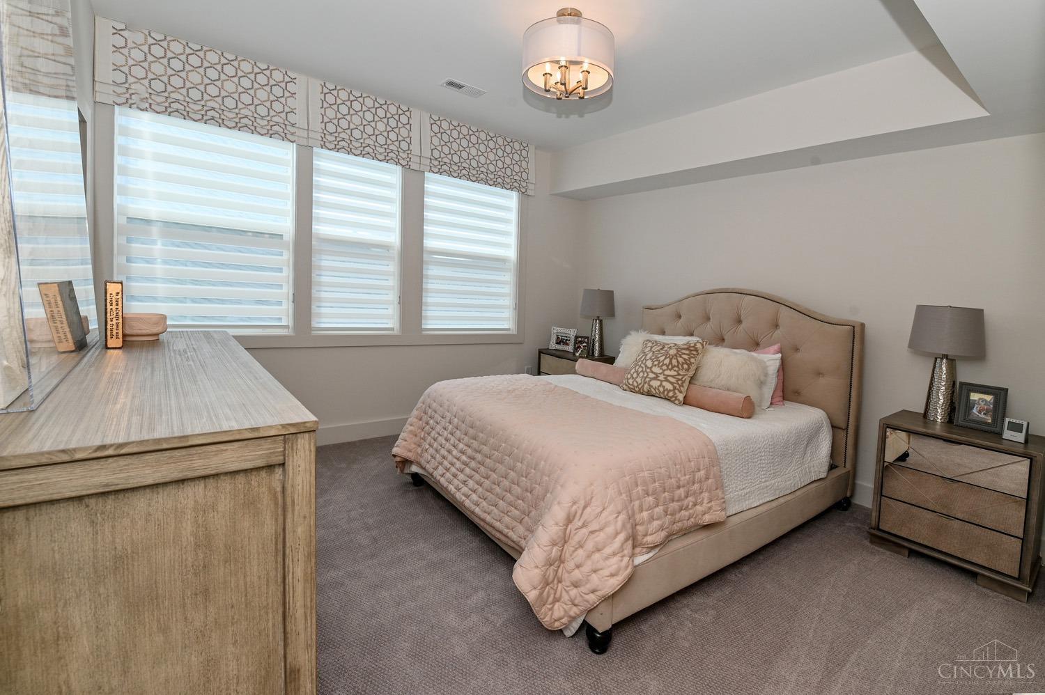 3916 Edwards Road, Unit D Cincinnati, OH 45209 - Photo 27 of 45