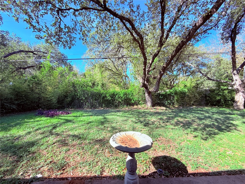 914 Beaver Trail, Unit B Austin, TX 78746 - Photo 23 of 30