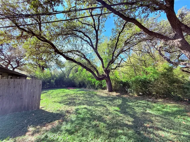 $1,850 | 914 Beaver Trail, Unit B, Austin, TX 78746
