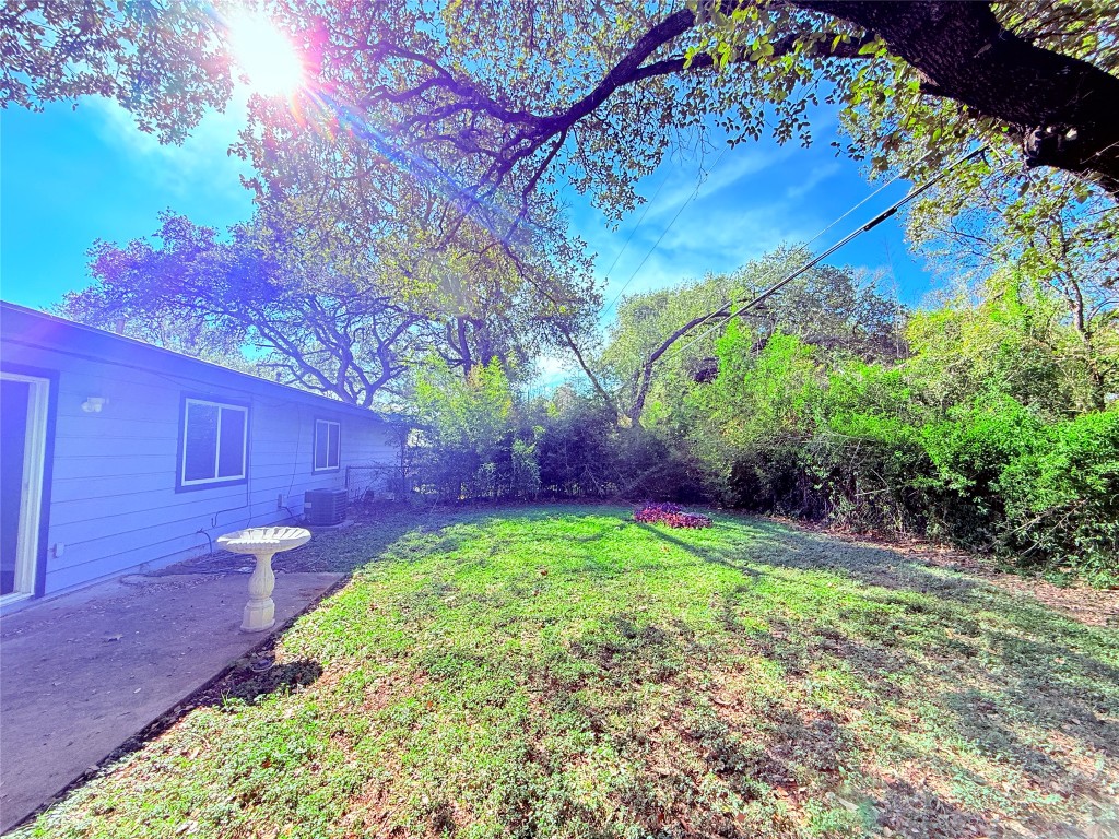 914 Beaver Trail, Unit B Austin, TX 78746 - Photo 29 of 30