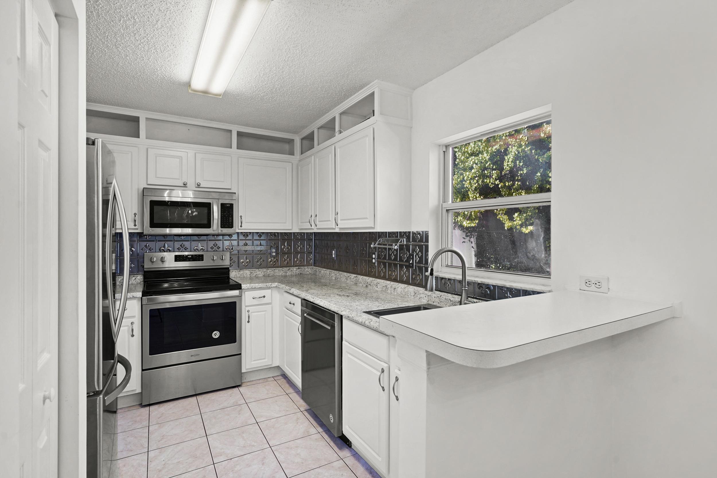 444 Mango Circle St. Augustine, FL 32095 - Photo 7 of 38