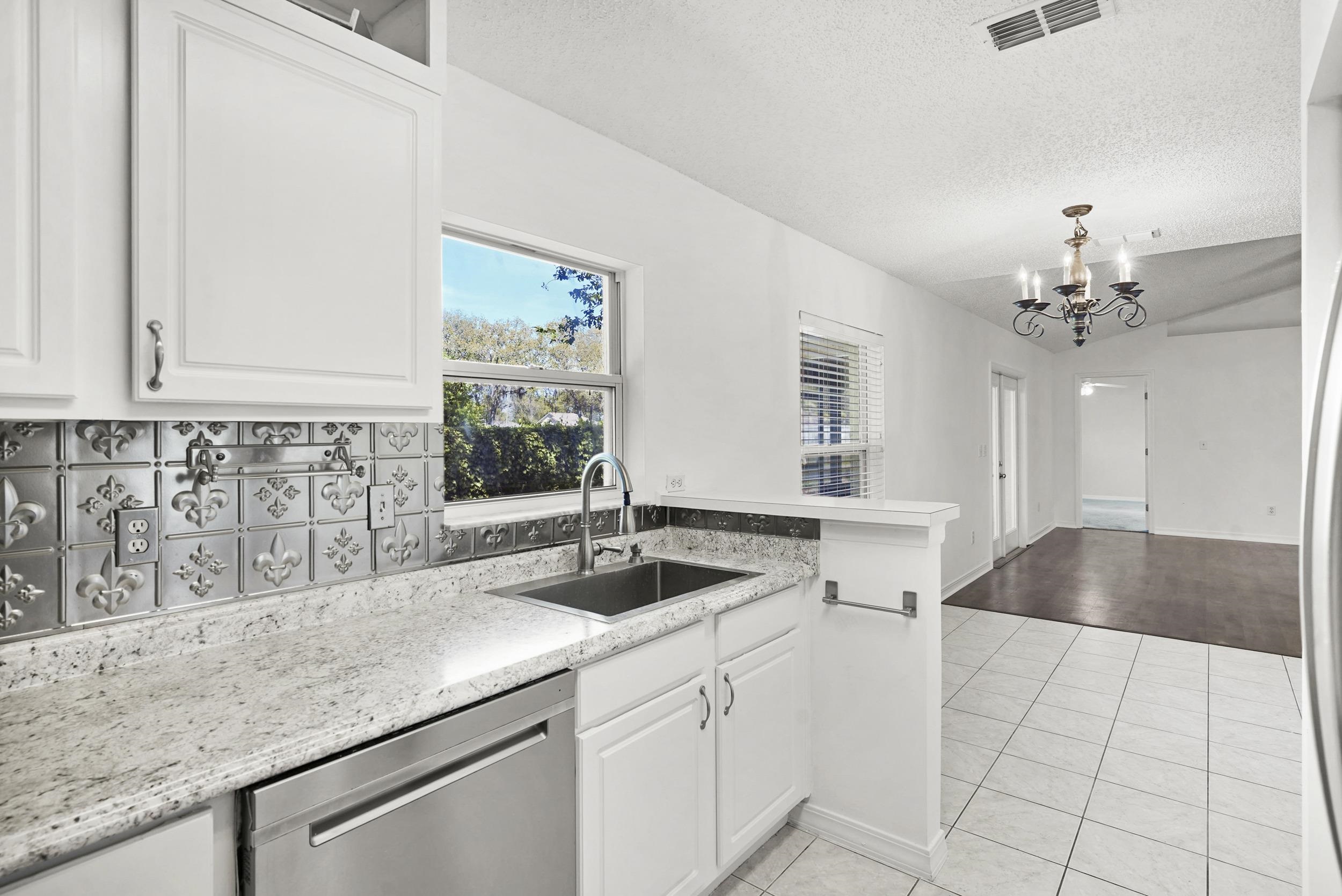 444 Mango Circle St. Augustine, FL 32095 - Photo 9 of 38