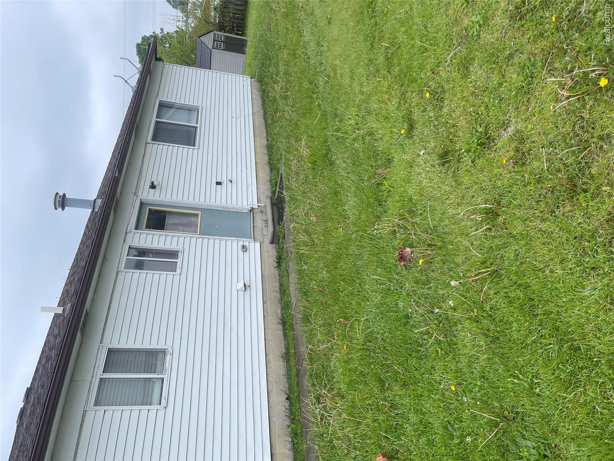 31779 Ryan Road Warren, MI 48092 - Photo 7 of 10