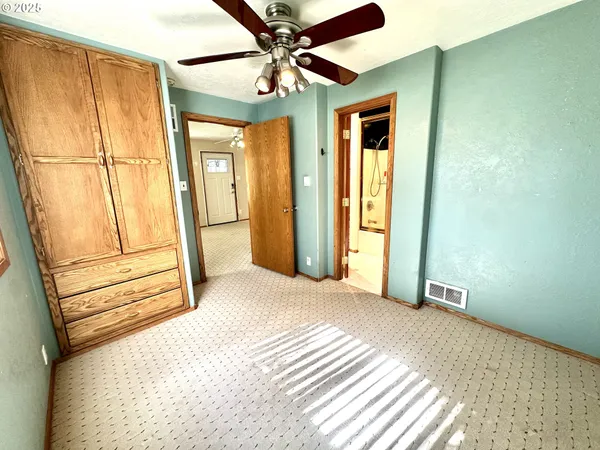 $359,900 | 1920 Cliff Street, Baker City, OR 97814