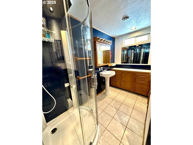 $364,990 | 1920 Cliff Street, Baker City, OR 97814