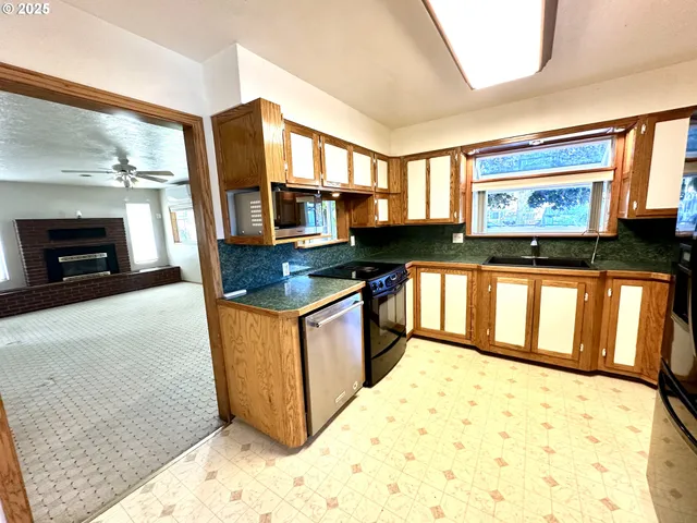 $364,990 | 1920 Cliff Street, Baker City, OR 97814