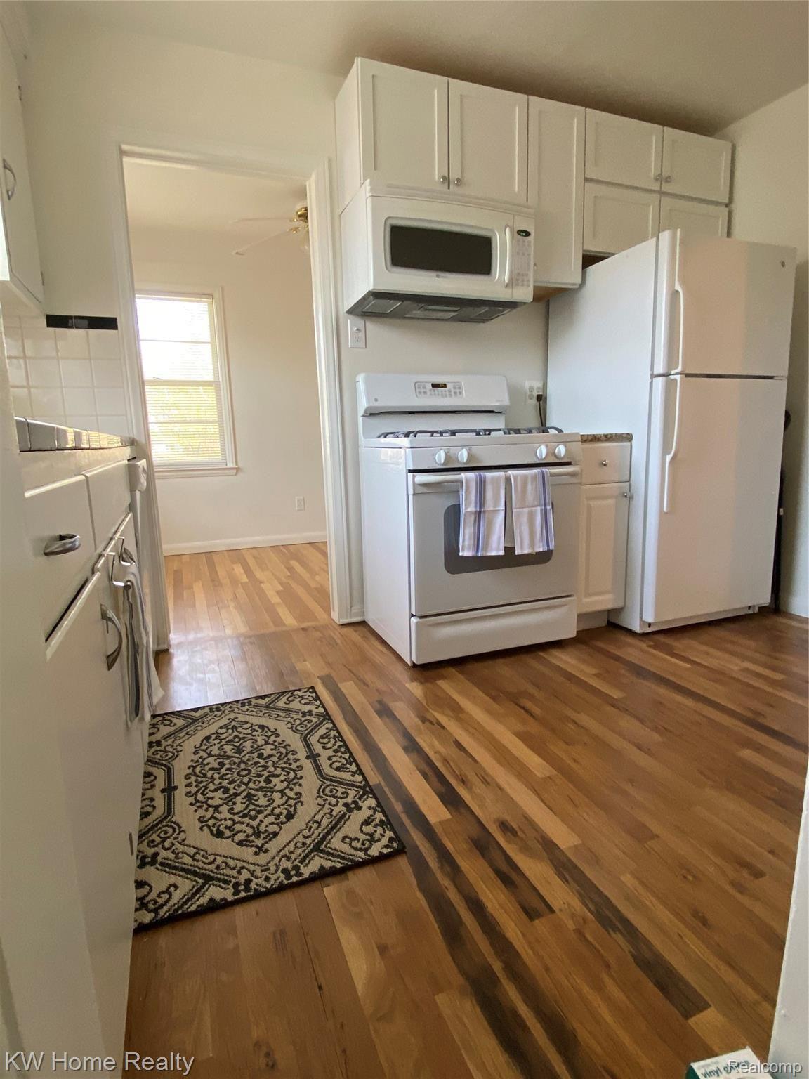 11304 Inkster Road Redford, MI 48239 - Photo 20 of 62 Kitchen 2