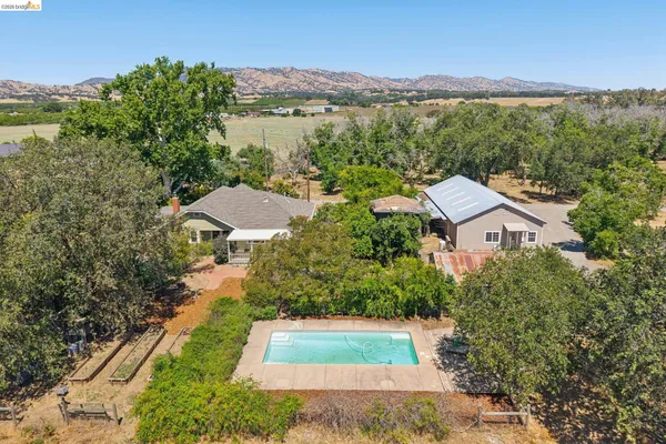 $2,495,000 | 30900 The Horseshoe, Winters, CA 95694