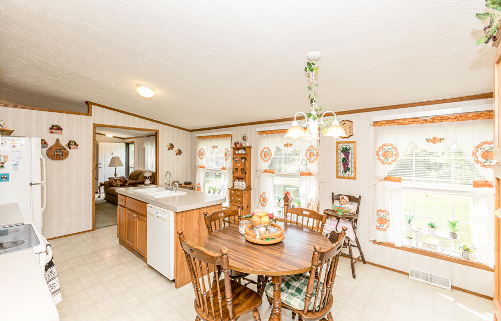 1266 Townsend Valley Road Paris, KY 40361 - Photo 16 of 38 1F9A1989
