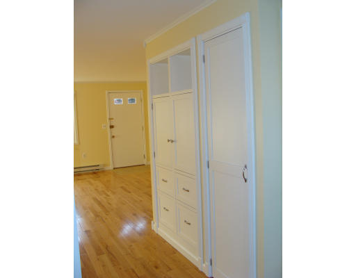 79 Hadley Village Road, Unit 79 South Hadley, MA 01075 - Photo 8 of 26 Gallery Image 8