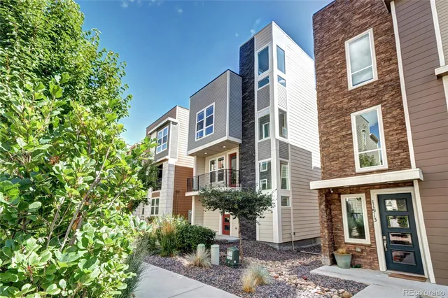 $575,000 | 11915 Skyview Lane, Broomfield, CO 80021