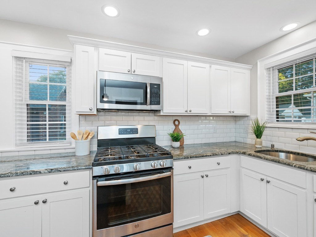 14 Edgehill Road Arlington, MA 02474 - Photo 11 of 40