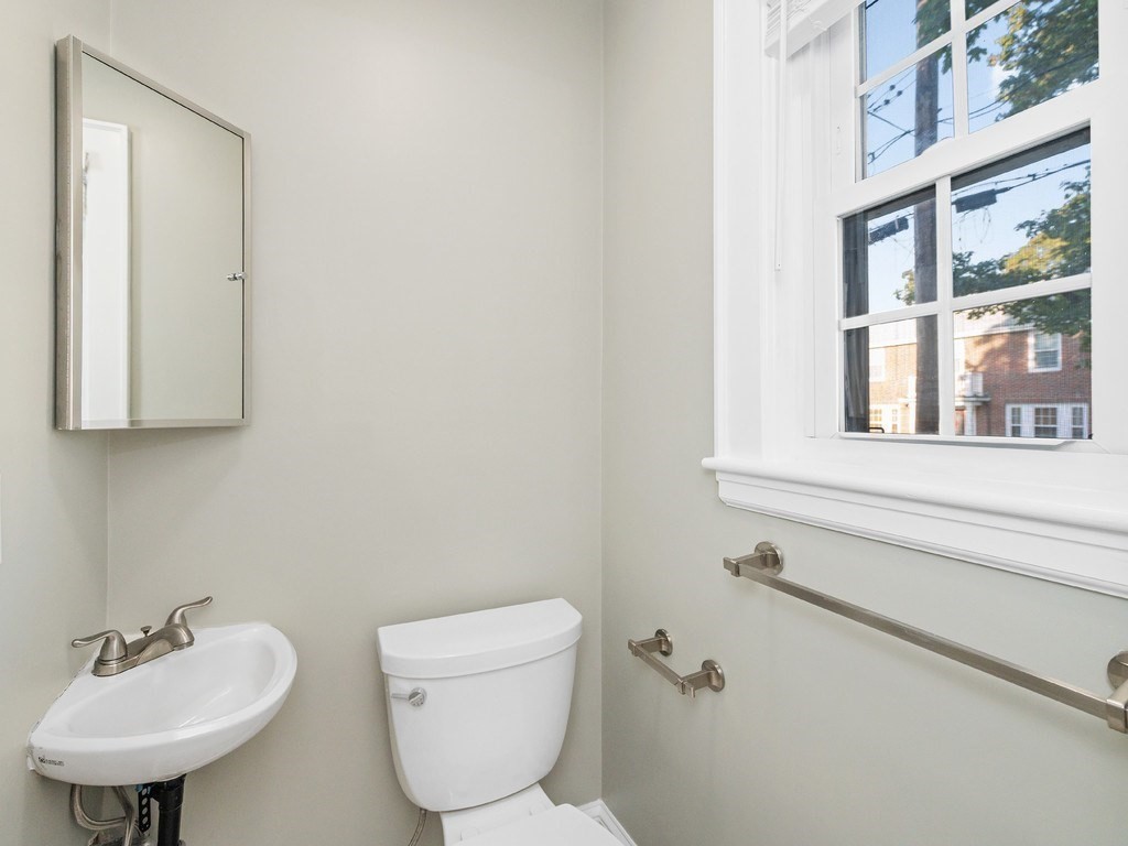 14 Edgehill Road Arlington, MA 02474 - Photo 13 of 40