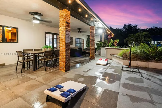 $1,990,000 | 11155 Southwest 40th Street, Davie, FL 33328