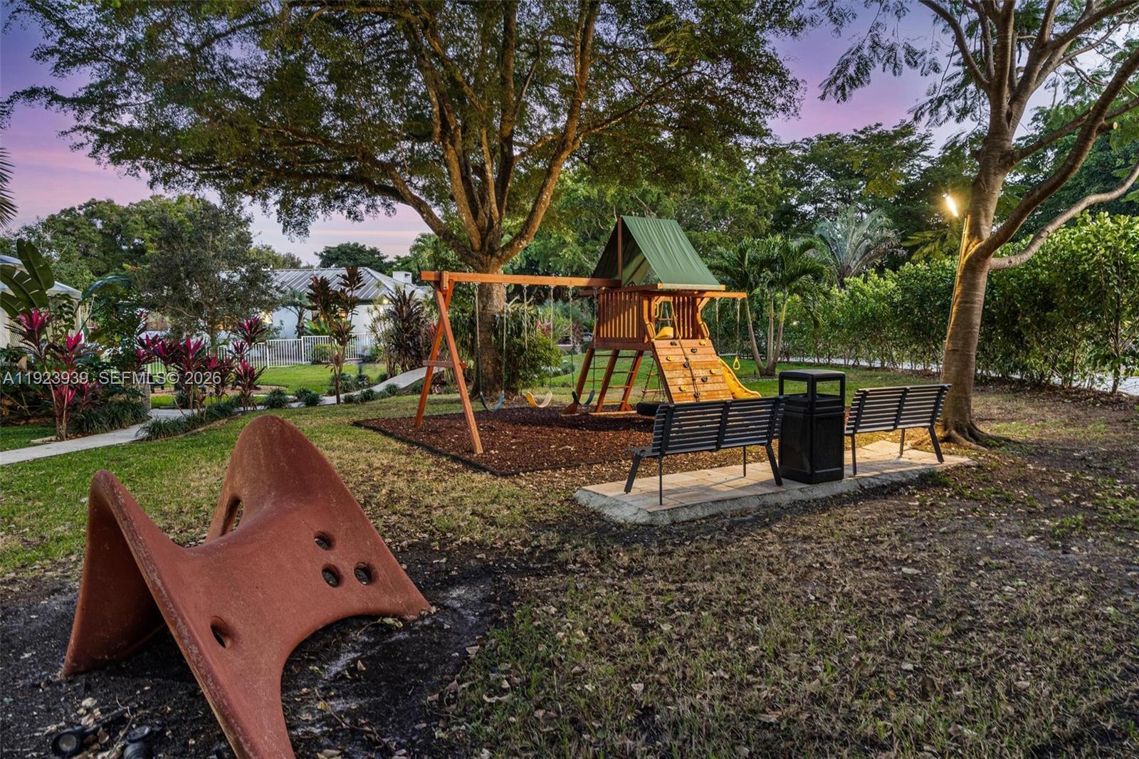 11155 Southwest 40th Street Davie, FL 33328 - Photo 67 of 100