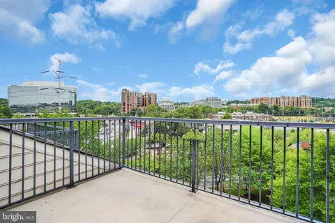 $895,000 | 2619 South Kenmore Court, Arlington, VA 22206