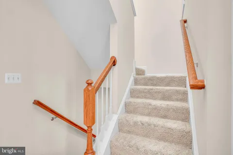 $895,000 | 2619 South Kenmore Court, Arlington, VA 22206