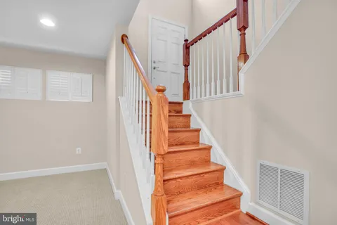 $895,000 | 2619 South Kenmore Court, Arlington, VA 22206